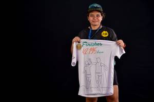 BIB: 42195, 
                            <button type="button" onclick="openModal(9903617)" class="btn btn-primary btn-sm float-right btn-popup" data-toggle="modal" data-target=".modal-high-quality">
                        <i class="fas fa-shopping-cart"></i> Add to Cart
                    </button>
                                            <button type="button" onclick="isThisMe(9903617, true)" class="btn btn-success btn-sm float-right btn-popup btn-isme hidden" data-toggle="tooltip" data-placement="bottom" title="นี่คือรูปของคุณใช่ไหม คลิกที่นี่เพื่อเอาเข้าอัลบั้ม">
                        <i class="fas fa-plus"></i> Add to album
                    </button>
                    <button type="button" onclick="isThisMe(9903617, false)" class="btn btn-warning btn-sm float-right btn-popup btn-isnotme hidden">
                        <i class="fas fa-ban"></i> Remove from album
                    </button>